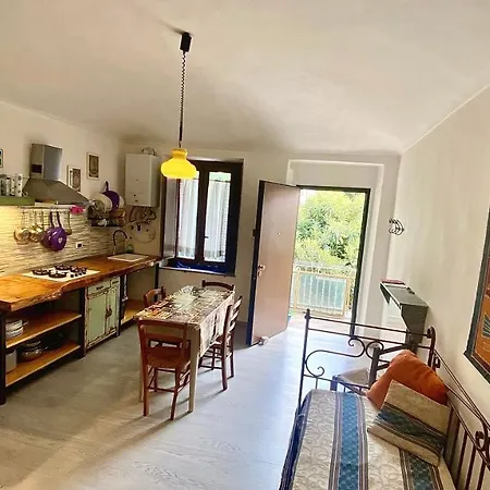 Apartment In Tranquillo Borgo Vicino Al Centro Turin