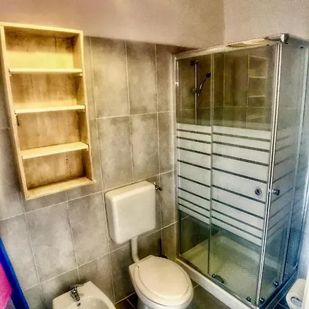 Apartment In Tranquillo Borgo Vicino Al Centro Turin