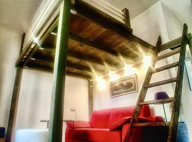 In Tranquillo Borgo Vicino Al Centro アパート トリノ